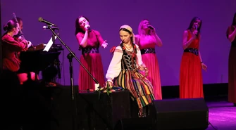 Debiut zespołu FolkOff. Tradycyjne pieśni w nowoczesnej odsłonie porwały publiczność