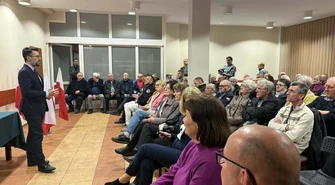 "Jak uratować Polskę?" Poseł PiS Radosław Fogiel rozmawiał z mieszkańcami Woli Krzysztoporskiej