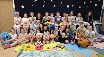 Piżama party w Szkole Podstawowej nr 12 w Piotrkowie – wieczór pełen zabawy i integracji