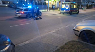 Jechały razem hulajnogą bez kasków, nagle straciły panowanie. 14-latka w szpitalu