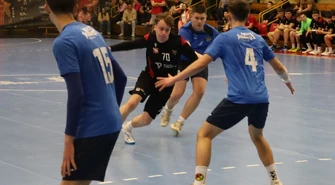 Młodzi piłkarze Piotrkowianina na deskach w 1/16 MP