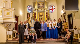 Odnowiona figura Matki Bożej Niepokalanej w Czarnocinie poświęcona