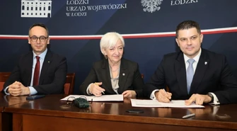 Milion złotych dla gminy Kamieńsk na drogę