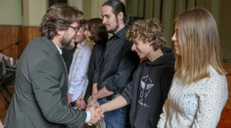 Licealiści z Chrobrego nagrodzeni za sukcesy w olimpiadach