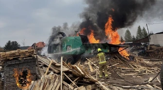 Groźny pożar tartaku pod Piotrkowem