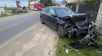 Groźny wypadek pod Piotrkowem. 4 osoby ranne, 12-latek w ciężkim stanie