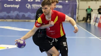 Bramka w ostatniej sekundzie w meczu Piotrkowianina. Kto wygrał?