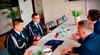 Kolejny defibrylator AED pojawi się w gminie Sulejów. Tym razem w Witowie