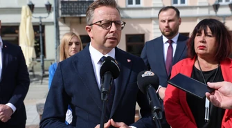 „Nie ma lepszego interesu niż Unia”. Dariusz Joński w Piotrkowie
