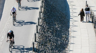 Polacy szukają alternatyw dla rosnących kosztów transportu. Na popularności zyskują rowery. Analiza OLX 