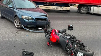 Wypadek z udziałem motocyklisty na Sulejowskiej