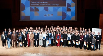 Uczniowie i studenci z Piotrkowa, Bełchatowa oraz Radomska w gronie stypendystów marszałka