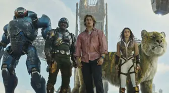 Straszny Film wraca po 26 latach. Sprawdź repertuar kina Helios w Piotrkowie