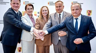 Zarząd Województwa Łódzkiego z absolutorium za wykonanie budżetu