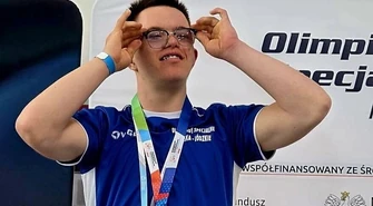 Bartosz Sokalski z oficjalnym rekordem świata! Historyczny sukces piotrkowskiego pływaka