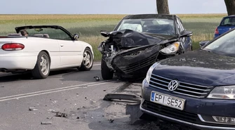 Groźnie na skrzyżowaniu z Moryca. Zderzyły się trzy samochody 