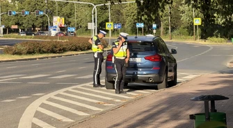 Pędził 110 km/h przez Piotrków. Nie miał prawa jazdy, tłumaczył, że śpieszy się do pacjenta