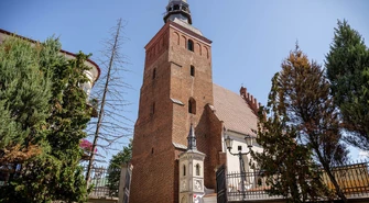 Najstarszy kościół w Piotrkowie Trybunalskim. Jakie tajemnice skrywa Fara?