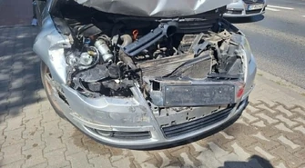 Kolizja w Piotrkowie. Na Sulejowskiej zderzył się dwie osobówki
