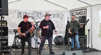 Alternatywa odleciała na lotnisku. Piotrkowski underground wrócił do gry