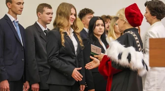 Studenci uroczyście rozpoczęli nowy rok w Akademii Piotrkowskiej ZDJĘCIA