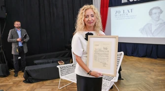 Wspaniały jubileusz III LO w Piotrkowie. Szkoła ma już 70 lat ZDJĘCIA